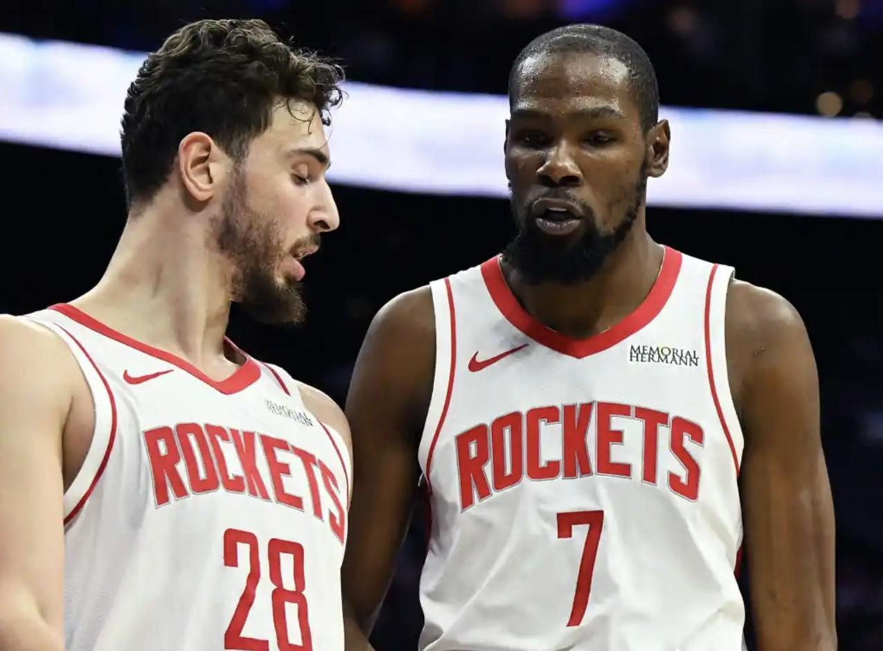 网页版登录-杜兰特：对手包夹我就会为队友创造机会，只是今天空位投不进