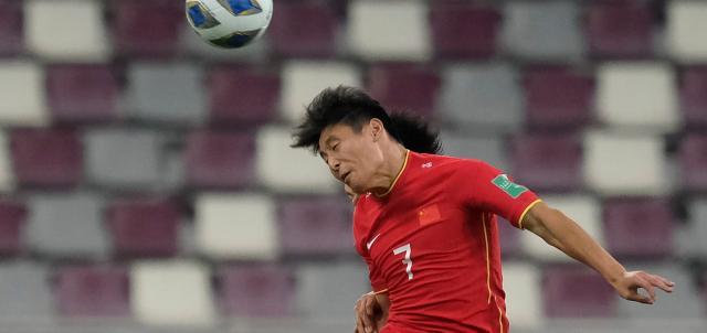 开云体育-【聚焦】国足进攻端苍白无力 无奈中看到一丝希望