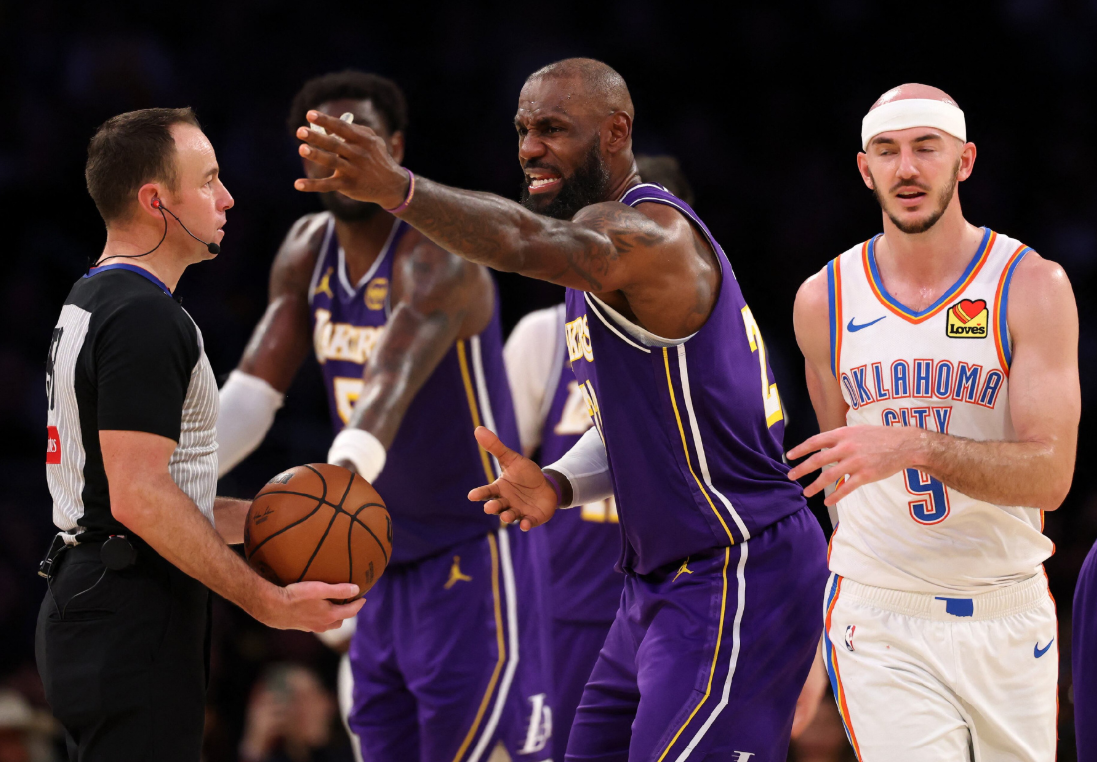 开云体育-10胜2负，全队都不演了！知道你们有夺冠实力，但这么做有些过分