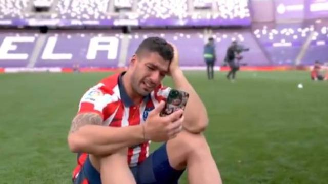 注册领彩金-苏亚雷斯夺冠后落泪：巴萨看轻了我 这是最难一年